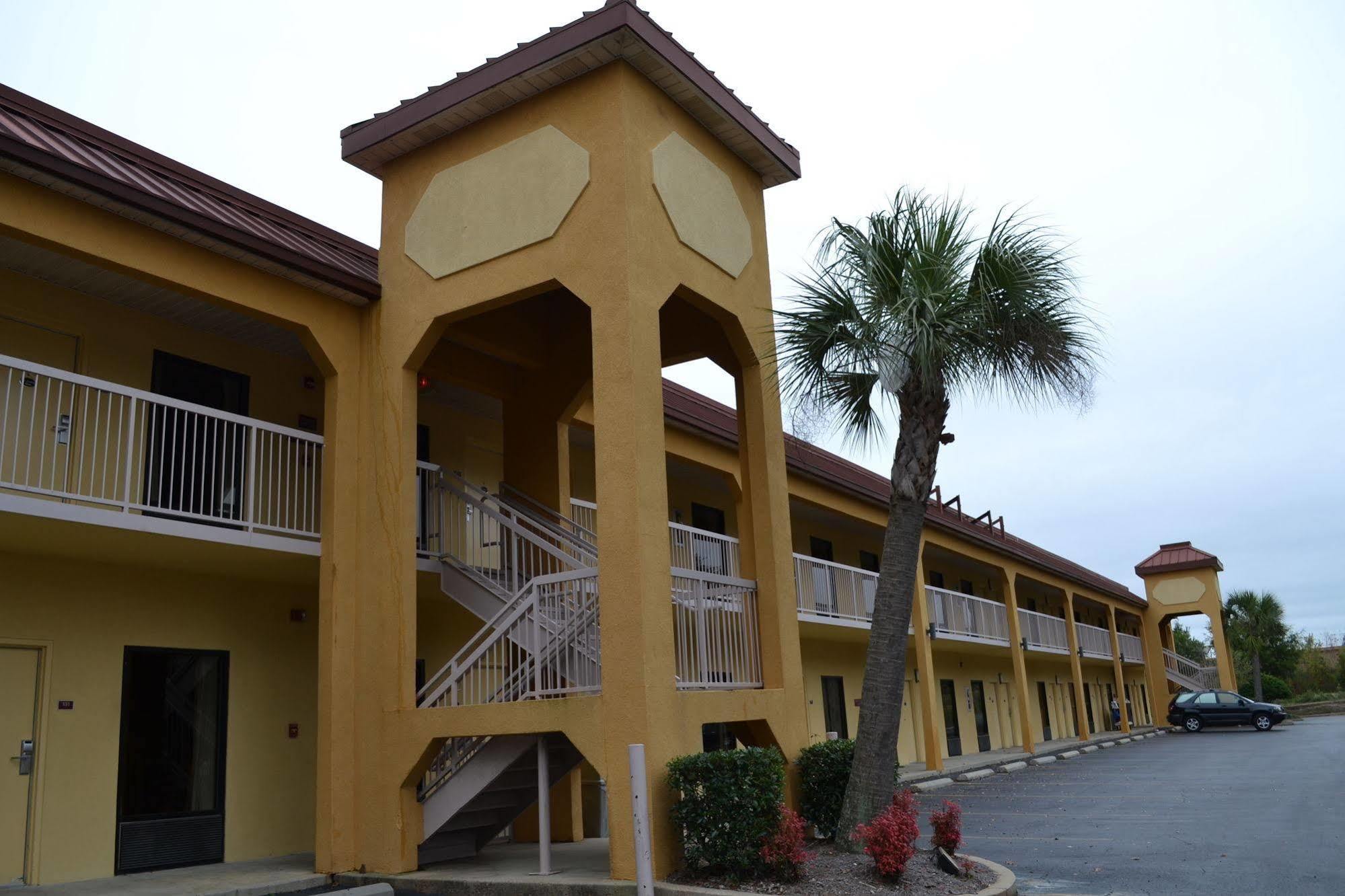 Fairview Inn & Suites Mobile Eksteriør bilde