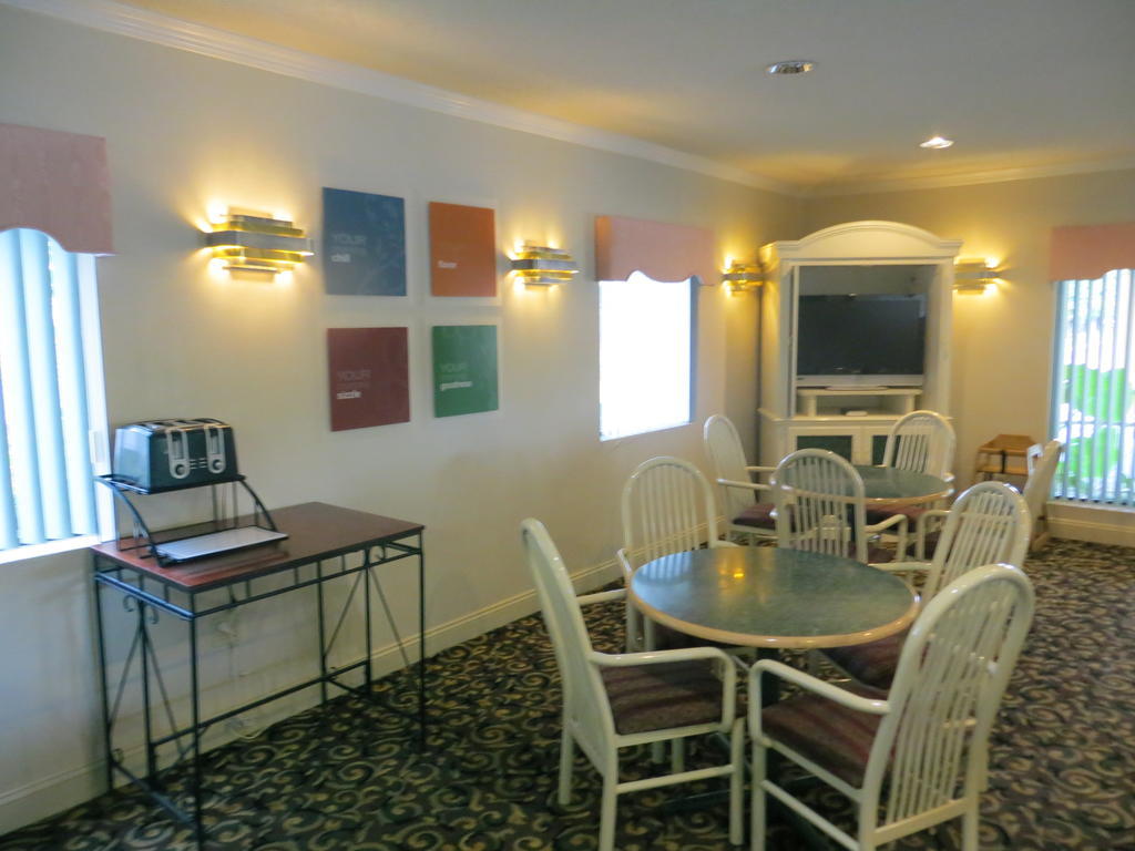 Fairview Inn & Suites Mobile Eksteriør bilde
