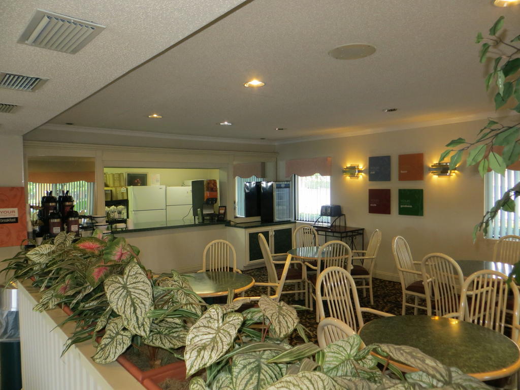 Fairview Inn & Suites Mobile Eksteriør bilde